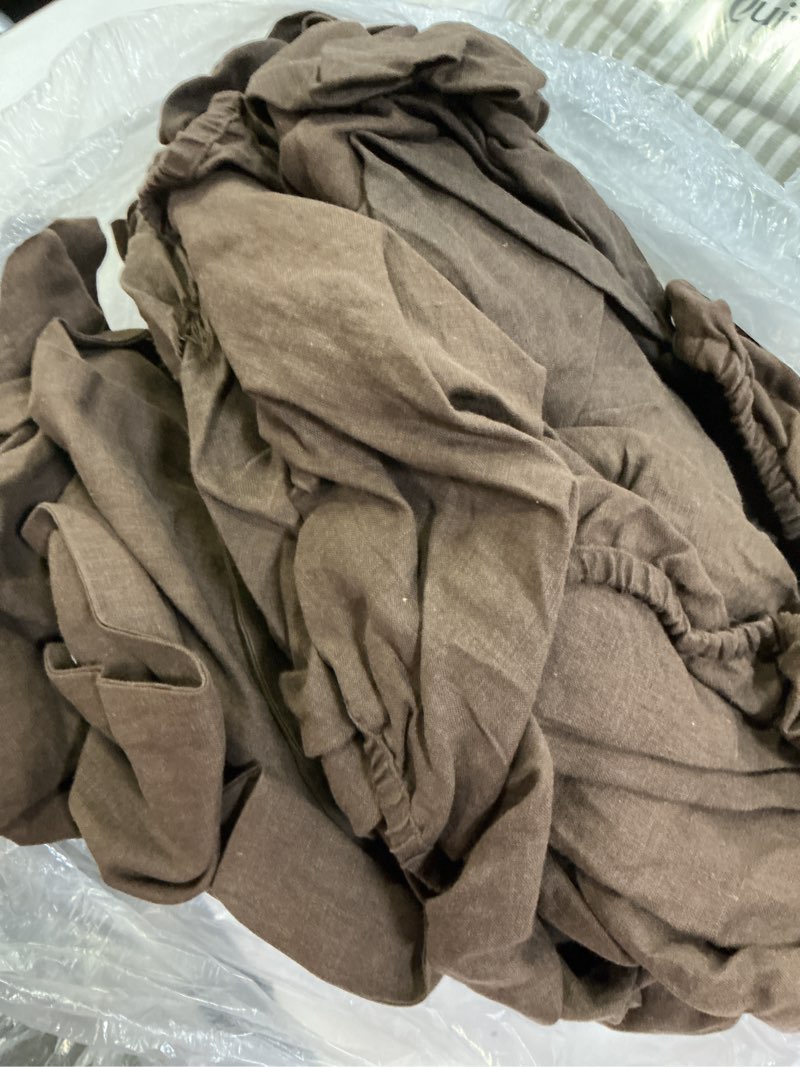 Condition photo showing Good Condition for european linen fitted sheet set, queen, espresso