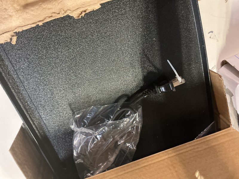 Condition photo showing Good Condition for mainstays 20” electric griddle - non-stick, temperature control,1500 w,ceramic coating