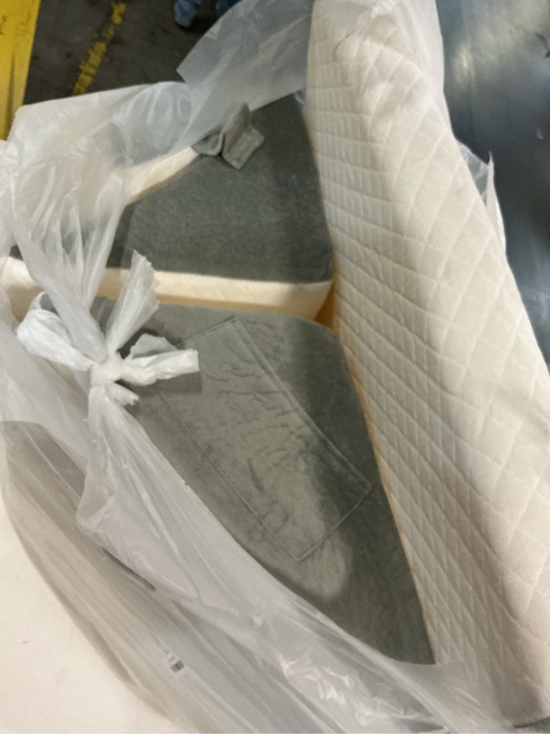 Condition photo showing Good Condition for Yojoker 4PCS Orthopedic Bed Wedge Pillow Set for Sleeping, Post Surgery Foam Pillow for Body, Back and Leg Pain Relief, Triangle Adjustable Support Pillow - Acid Reflux, Anti Snoring & GERD Sleeping White 4PCS