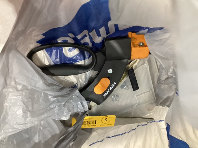 Condition photo showing As Is for incomplete))fiskars shear ease steel straight edge grass shear