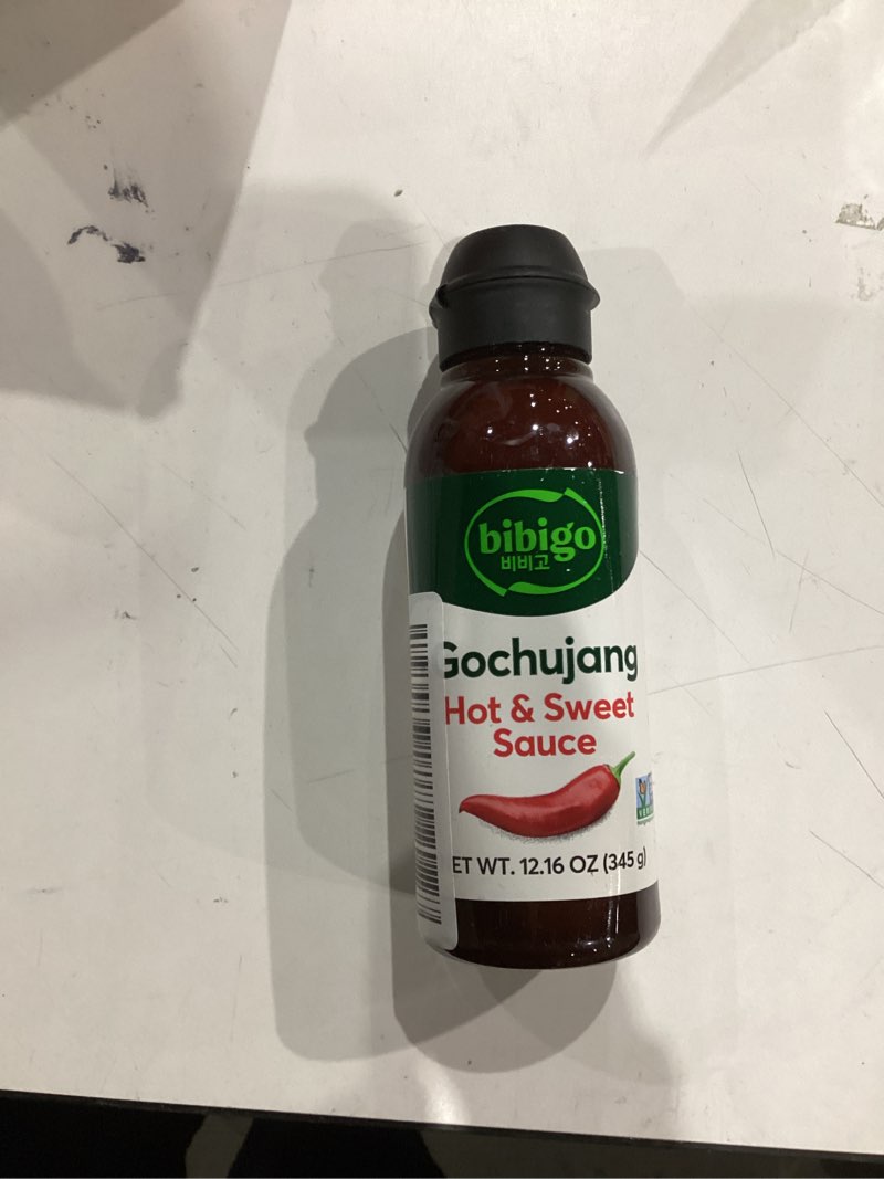 Condition photo showing New/Like New for Bibigo Korean-Style Hot & Sweet Gochujang Sauce, 12.16 Ounce (Pack of 1) Gochujang Hot & Sweet 12.16 Oz (Pack of 1)