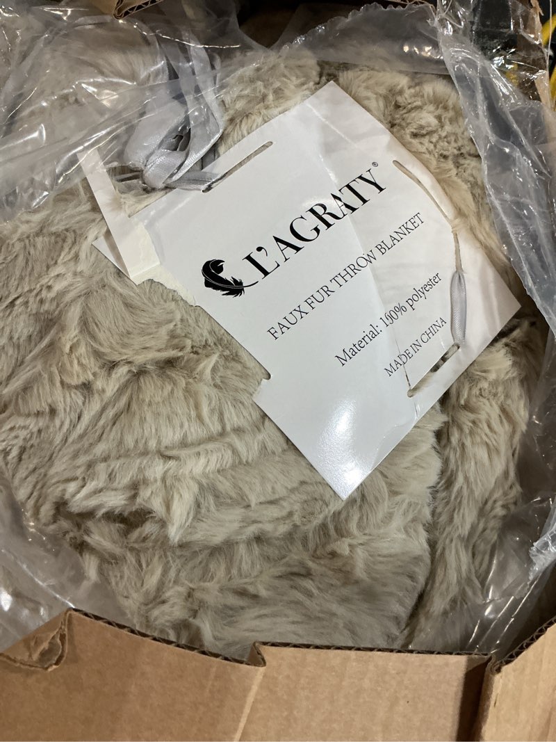 Condition photo showing As Is for l'agraty faux rabbit fur blanket: 90" x 90" queen luxury soft fluffy thick fur throw blanket for couch bed sofa - cozy plush bubble blankets for winter: flannel fleece decorative blanket(almond white) almond white 90" x 90"
