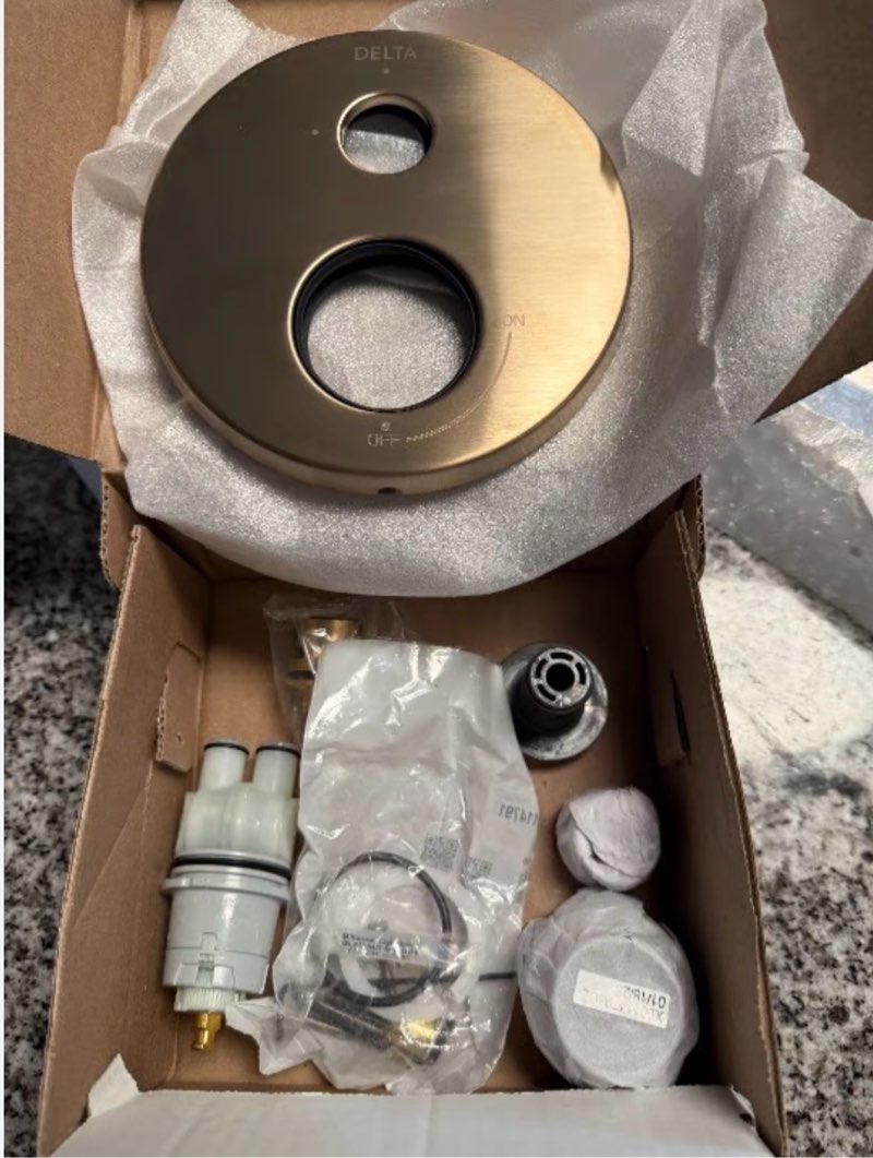 Delta 342702-CZ Modern Raincan Round Shower System w/ valve 