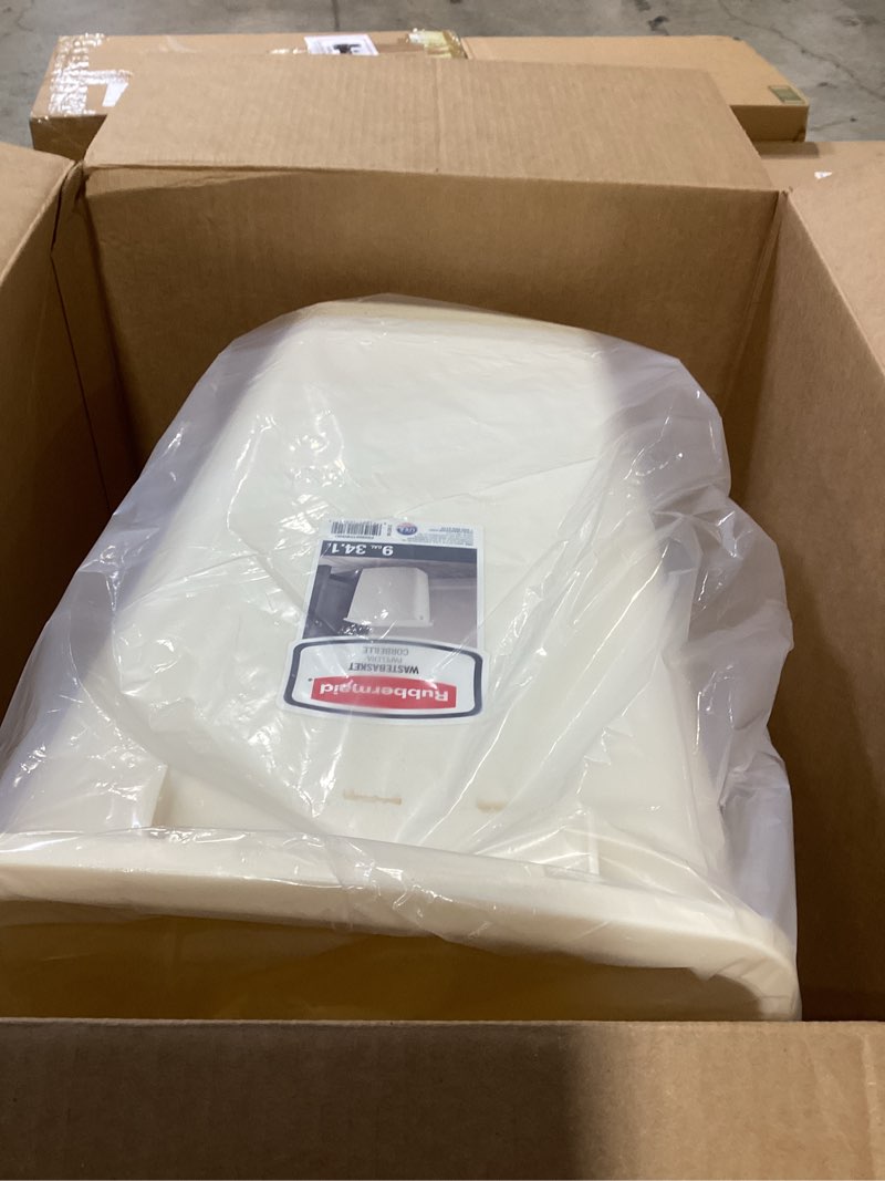 Condition photo showing Good Condition for Rubbermaid Small Trash 9-Gallons Beige Plastic Garbage Can/Wastebasket for Kitchen/Bathroom fits Under-Sink/Desk/Countertop/Cabinet 21-quart Bisque Bisque 21-quart 1 Pack Trash Can