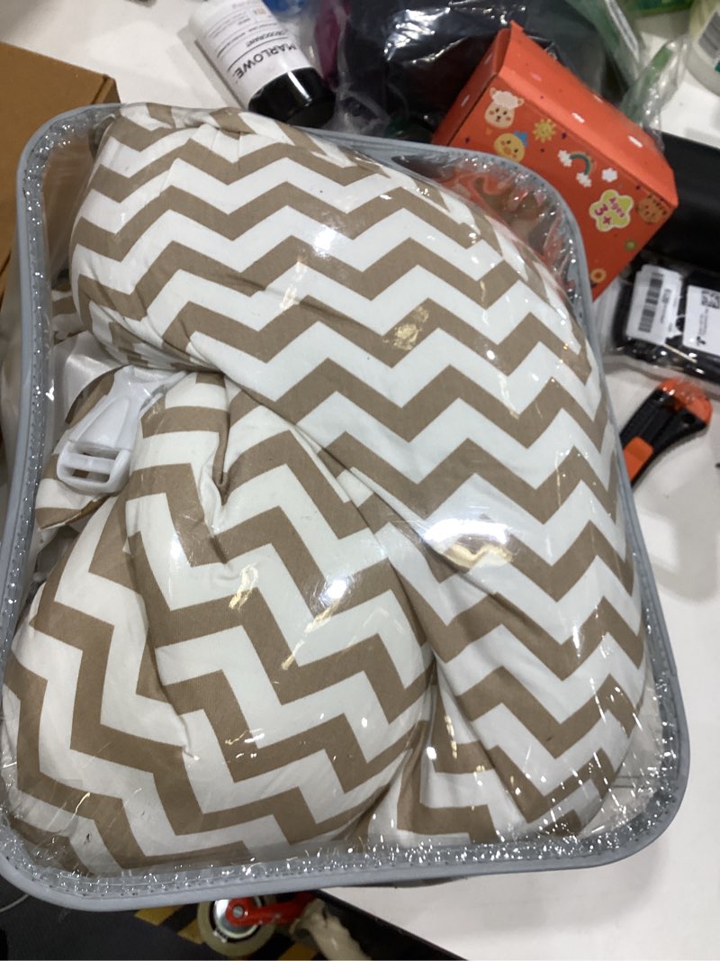 Condition photo showing Good Condition for aila + aiden baby lounger | organic cotton infant lounger | reversible, adjustable & portable floor lounger |supervised use | soft, breathable, washable cover - star collection (white/tan)