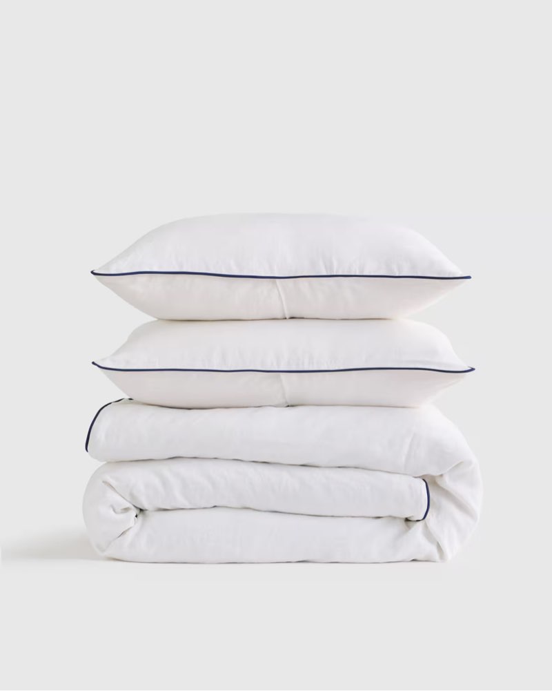 quince european linen piped duvet cover set full/queen white /navy 