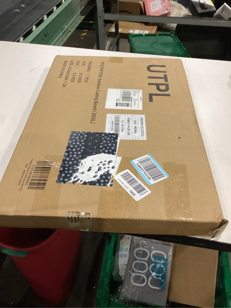 Condition photo showing Good Condition for Utoplike Extra Large XXXL Bamboo Cutting Board 24 x16 Inch, Largest Wooden Butcher Block for Turkey, Meat, Vegetables, BBQ, Over the Sink Chopping Board with Handle and Juice Groove, Thickness 1.25" 24"L x 16"W Bamboo