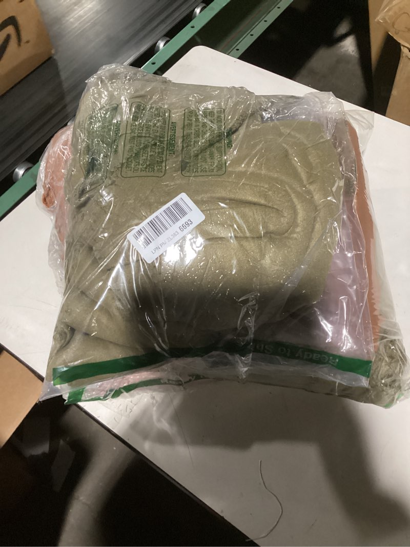 Condition photo showing Good Condition for 24 Employee Appreciation Gifts Thank You Gift Bulk for Coworker Christmas Fleece Throw Blankets for Staff Teacher Nurses 50 x 60 Soft Throw Fleece Blankets with Inspirational Card (Classic) 24 Classic