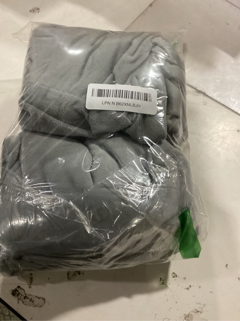 Condition photo showing Good Condition for wesiti 2 pcs bed wedge pillow cover with zipper design wedge pillowcase protector zippered soft breathable removable home sleeping supplies, only pillowcase(25 x 24 x 12 inch,gray) 25 x 24 x 12 inch gray