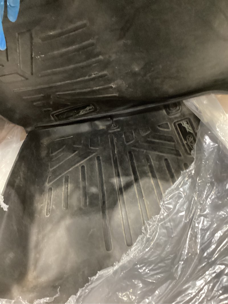 Condition photo showing As Is for smartliner custom fit floor mats 1st row liner set for 2011-2013 mitsubishi outlander mitsubishi outlander 2011 - 2013 1st row (a)