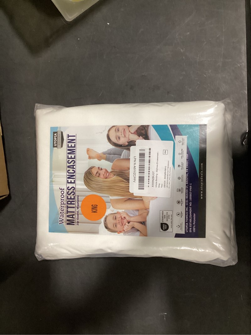 Condition photo showing New/Like New for Utopia Bedding Waterproof Mattress Protector King Size, Zippered Mattress Encasement Bed Bug and Dust Mite Proof, Absorbent Six-Sided Mattress Cover