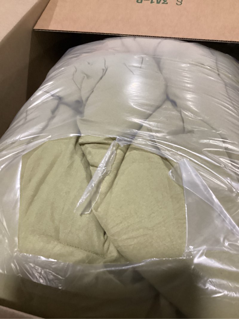 Condition photo showing Good Condition for bedsure duvet cover queen size - soft double brushed bedding set for kids & adults, zipper closure, 3 pieces, includes 1 duvet cover (90"x90") & 2 pillow shams, no comforter, olive green queen (90" x 90") 05 - olive green (no comforter)