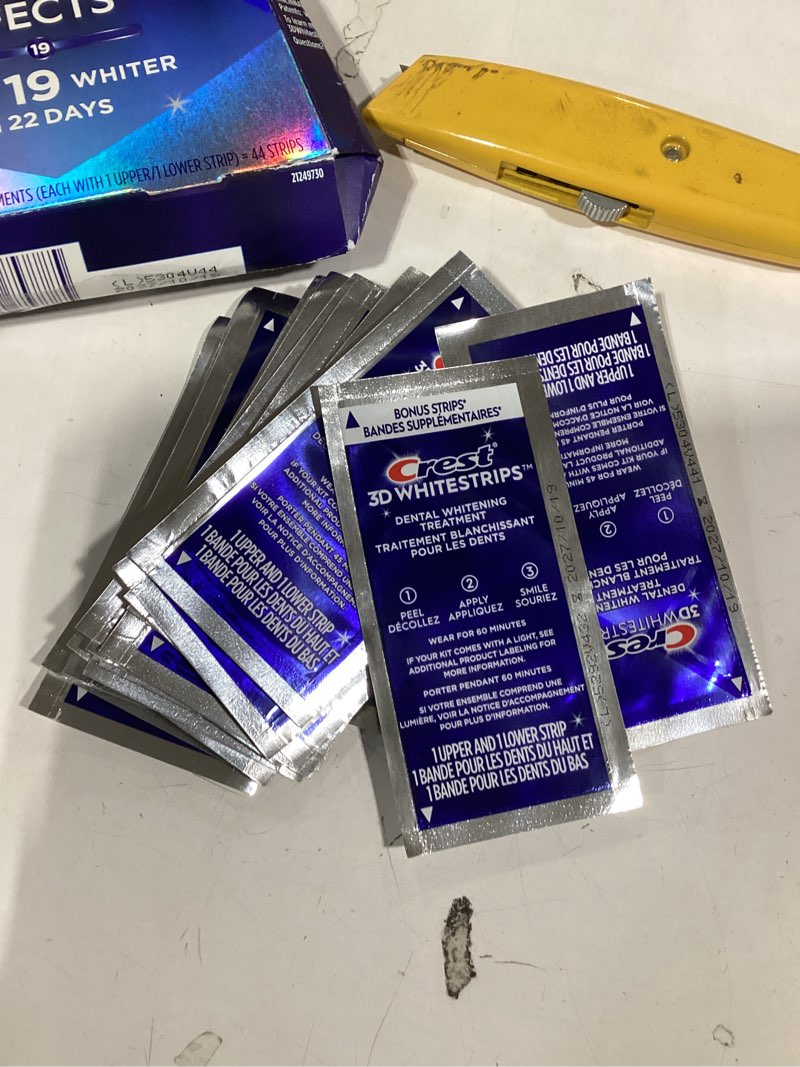 Condition photo showing As Is for Crest 3D Whitestrips Professional Effects – Teeth Whitening Kit, 22 Treatments (20 + 2 Bonus), Each with 1 Upper/1Lower, 44 Strips – Crest 3DWhite Teeth Whitening Strips
