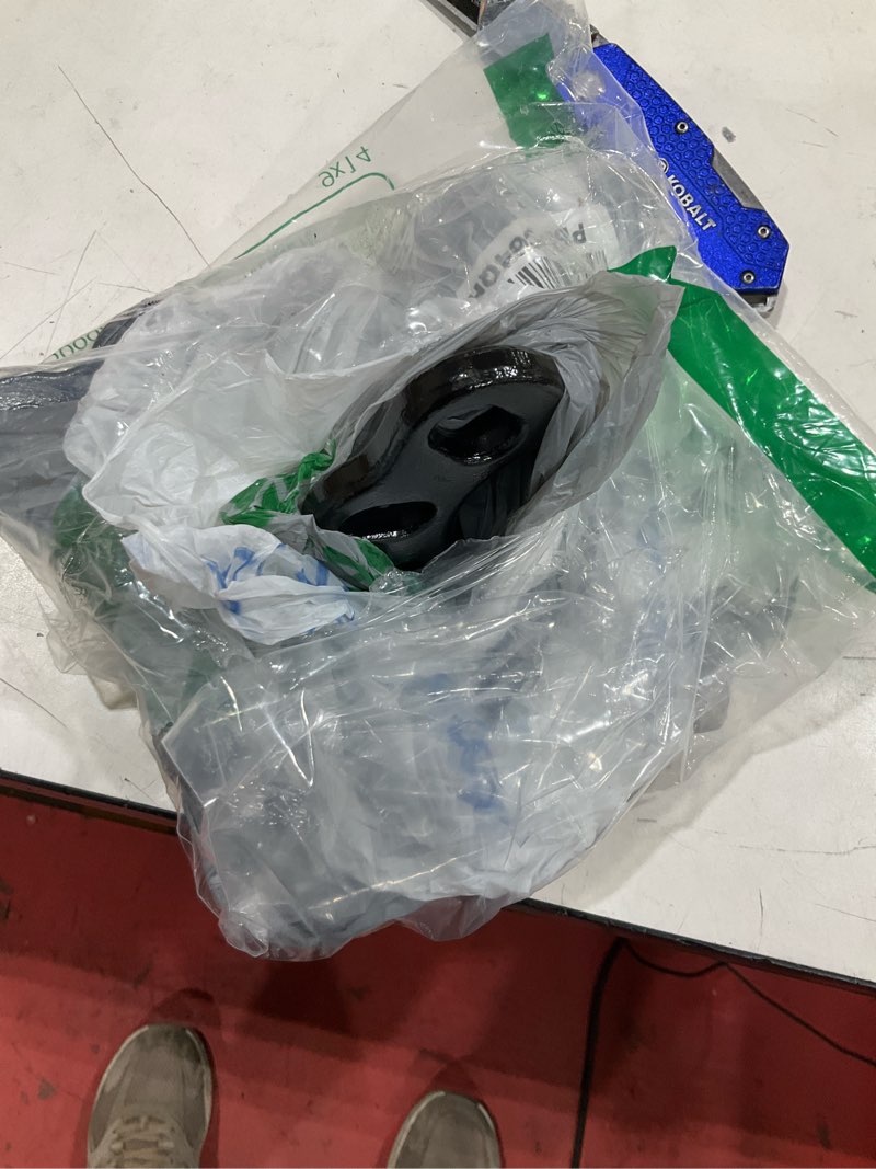 Condition photo showing Good Condition for reluxgo front wheel hub puller bearing removal tool for 3-3/4 to 4-1/2 inch ids, rear axle puller set for 4-1/2 to 5-1/2 inch ids, flange type axle remover tool with 5/8 inch x 18 forcing bolt