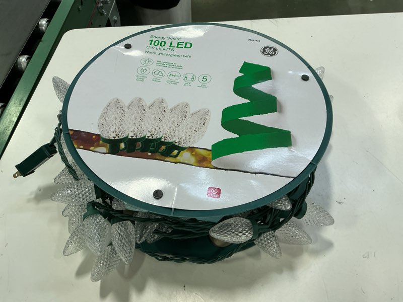 Condition photo showing As Is for 6023430 energy smart 100 led luces c-9