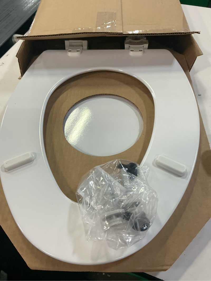 Condition photo showing Good Condition for Bemis 1500EC 390 Lift-Off Wood Elongated Toilet Seat, Cotton White (Pack of 1)