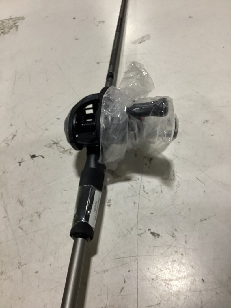 Condition photo showing Good Condition for abu garcia max x baitcast rod and reel combo max x (new model) - right 7' - medium heavy - 1pc