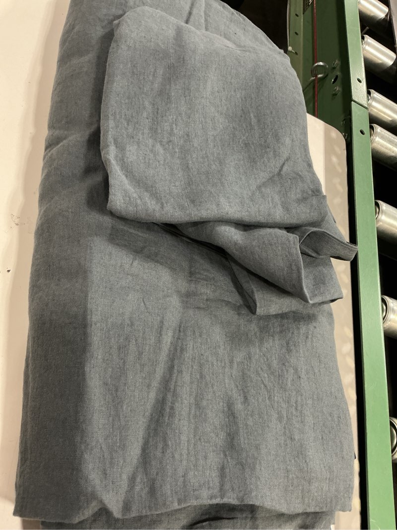 Condition photo showing As Is for (queen, color ocean)european linen sheet set(quince)