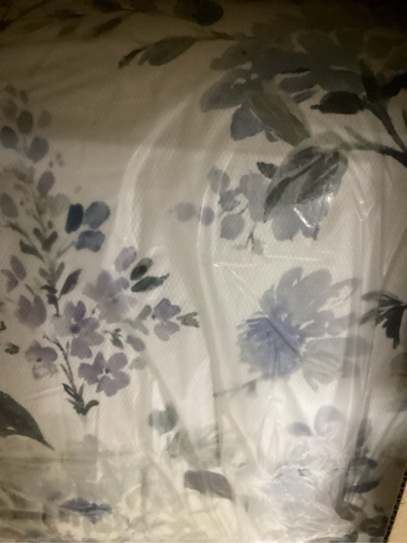 Condition photo showing Good Condition for Laura Ashley Home - King Comforter Set, Reversible Cotton Bedding with Matching Shams, Stylish Home Decor for All Seasons (Chloe Blue, King)