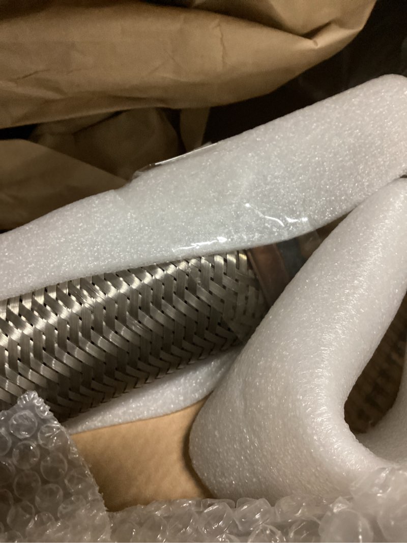 Condition photo showing New/Like New for front catalytic converter 2012-2014 for volkswagen for beetle,for passat,2010-2014 for volkswagen for golf,2005-2014 for volkswagen for jetta,for rabbit,replace 54751,2.5l,epa compliant 2010-2011 for golf