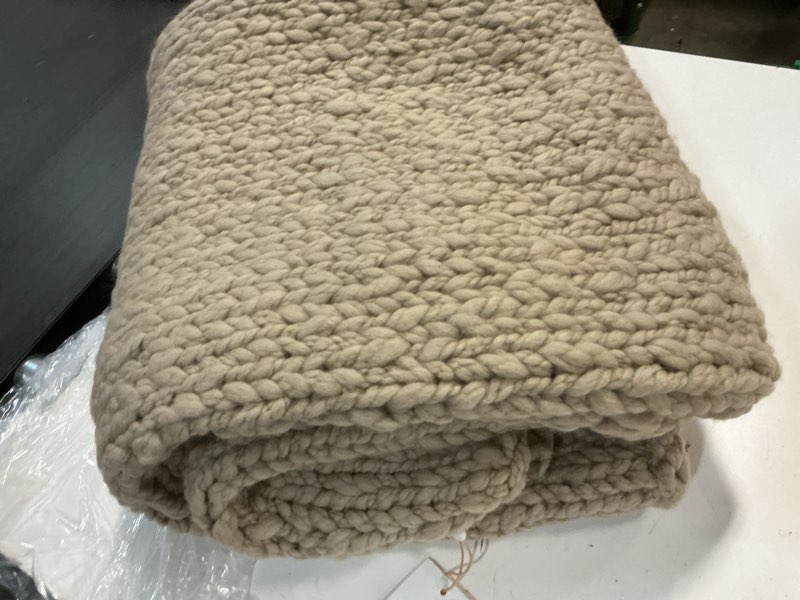 Condition photo showing Good Condition for bnwt quince chunky wool hand knit throw blanket 50"x60" neutral