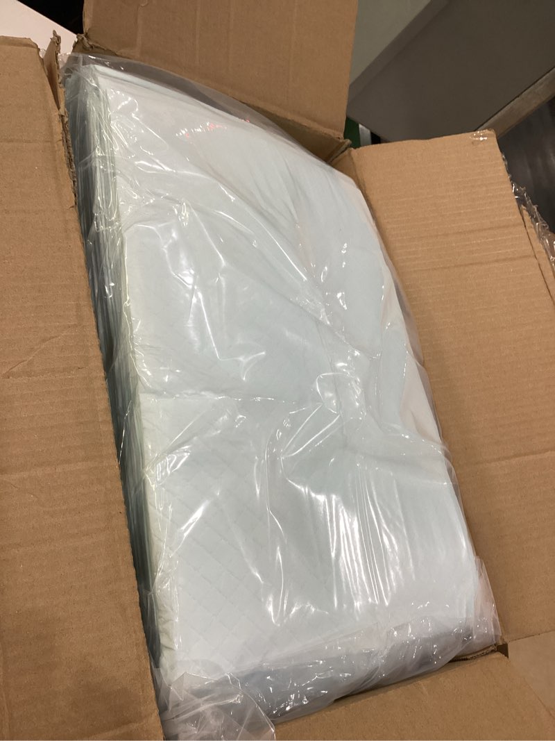 Condition photo showing New/Like New for Puppy Pads XL 28x34 [100-COUNT] Dog Pads Extra Large 28" x 34" Leak-Proof Dog Pee Pads - Quick-Dry Puppy Pee Pads Pet Potty Training - Heavy Duty Super Absorbent Wee Wee Pads for Dogs Bulk -100 Pack