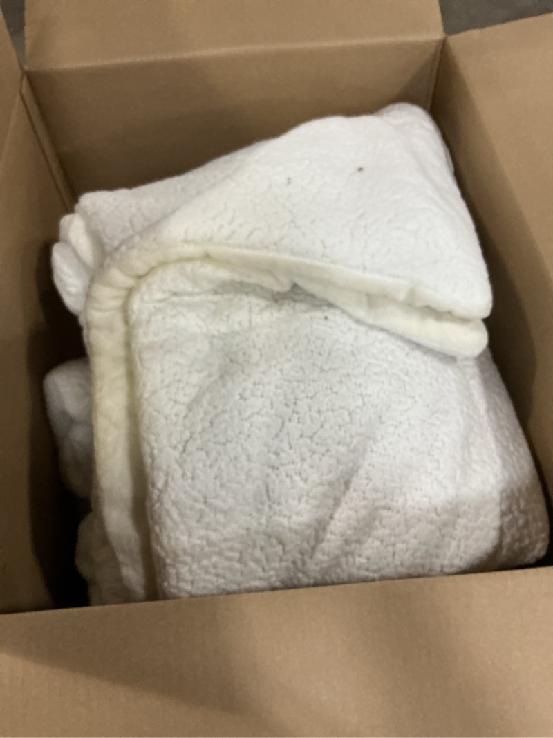 Condition photo showing As Is for amazon basics 3 piece bedding set, micromink sherpa, ultra-soft, warm all season comforter, king, cream, solid cream king