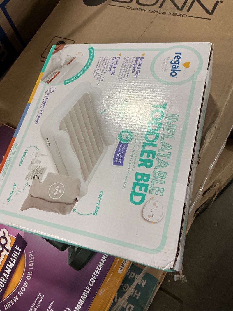 Condition photo showing New/Like New for regalo white nylon toddler bed 1 pk