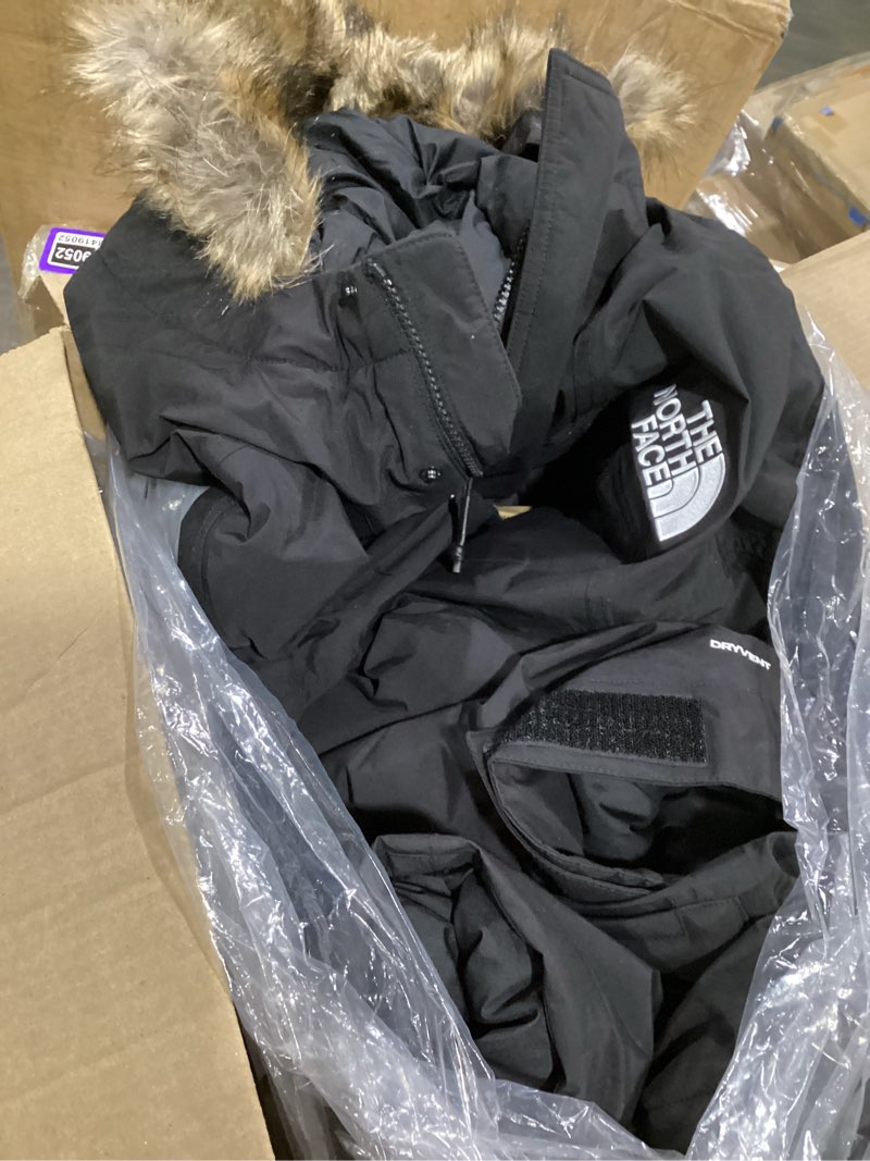 Condition photo showing Good Condition for THE NORTH FACE Men's McMurdo Parka Waterproof Winter Jacket, 600 Fill Waterfowl Down Insulation, Adjustable 3 Piece Hood 3X-Large Tnf Black/Tnf Black