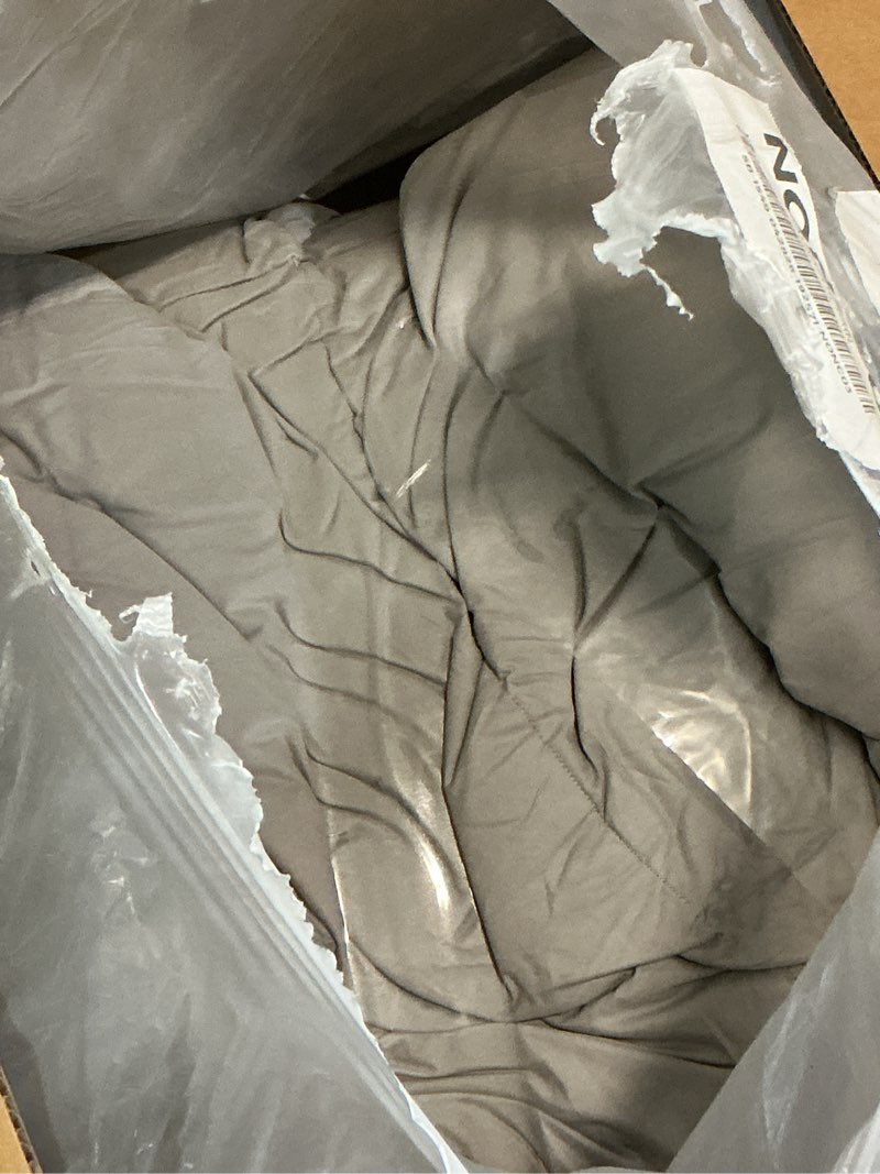 Condition photo showing Good Condition for down fibers comforter oversize king size -ultra soft comforter high fill power,hotel collection fully duvet insert with corner tabs,expert-crafted even loft(grey,120x98) grey oversized king-120x98"