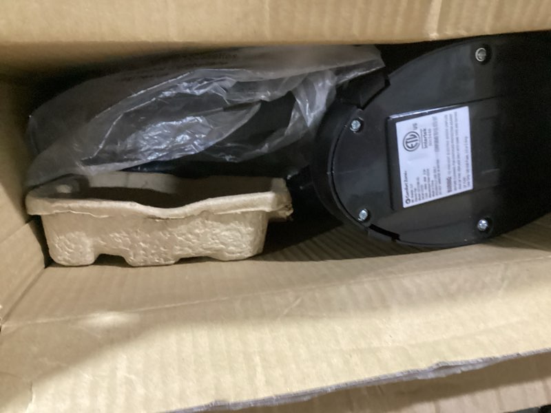 Condition photo showing Good Condition for Comfort Zone Oscillating Table Fan with Adjustable Tilt, Convenient Push Button Controls, Quiet, 12 inch, 3 Speed, Desk Fan, Airflow 7.25 ft/sec, Ideal for Home, Bedroom, Dorm & Office, CZ121BK