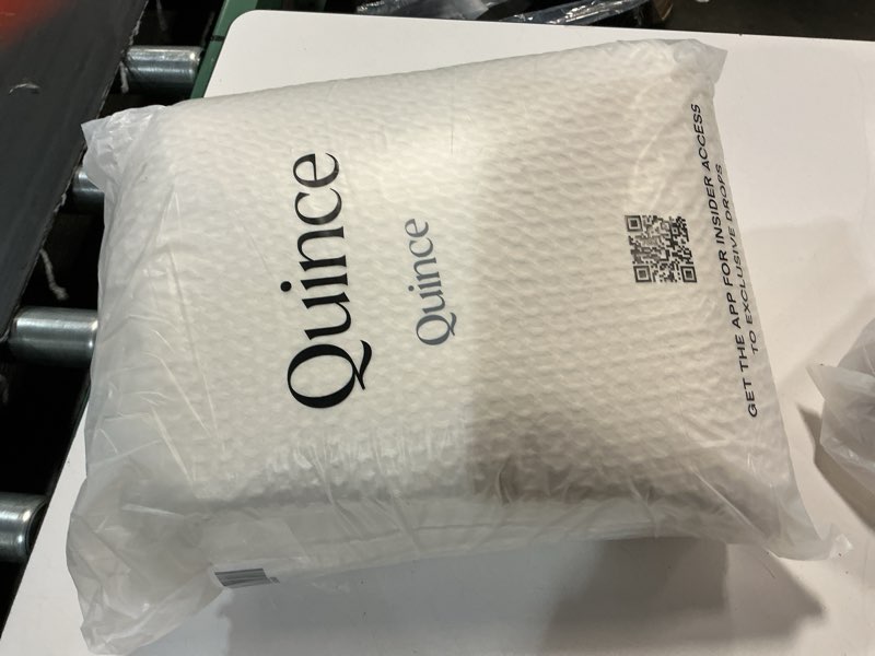 Condition photo showing Good Condition for quince luxe honeycomb duvet cover set king undyed