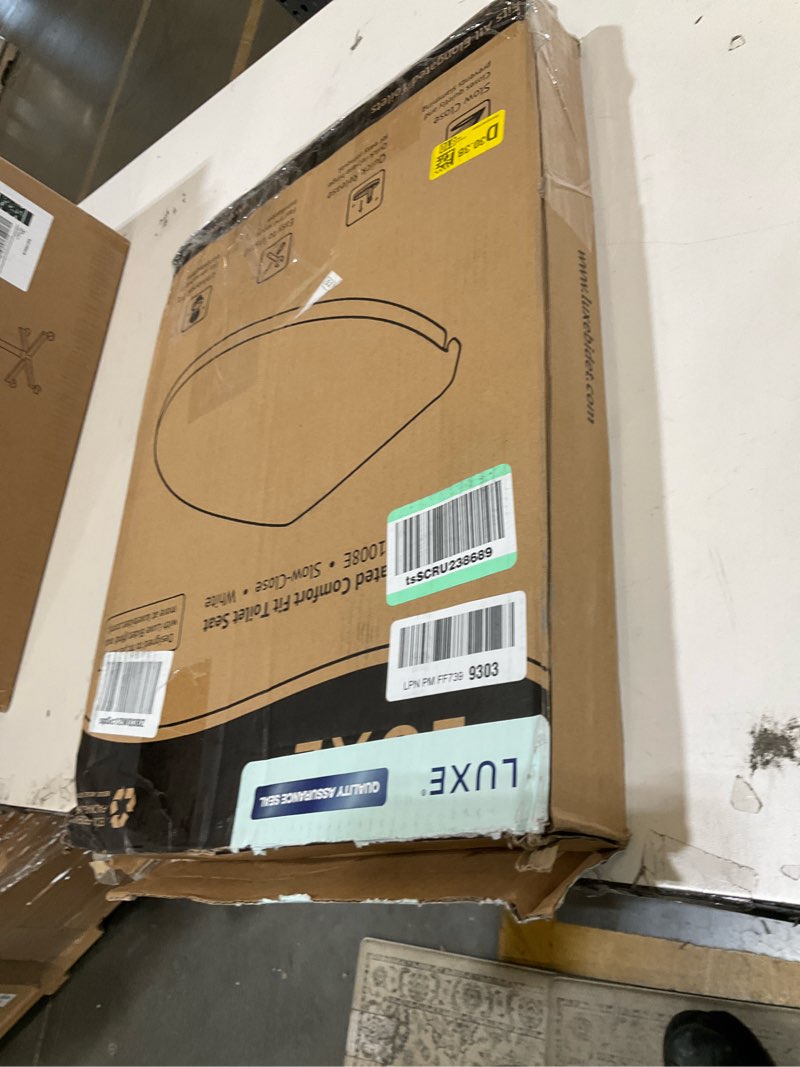 Condition photo showing Good Condition for luxe ts1008e elongated comfort fit toilet seat with slow close, quick release hinges, and non-slip bumpers (white)