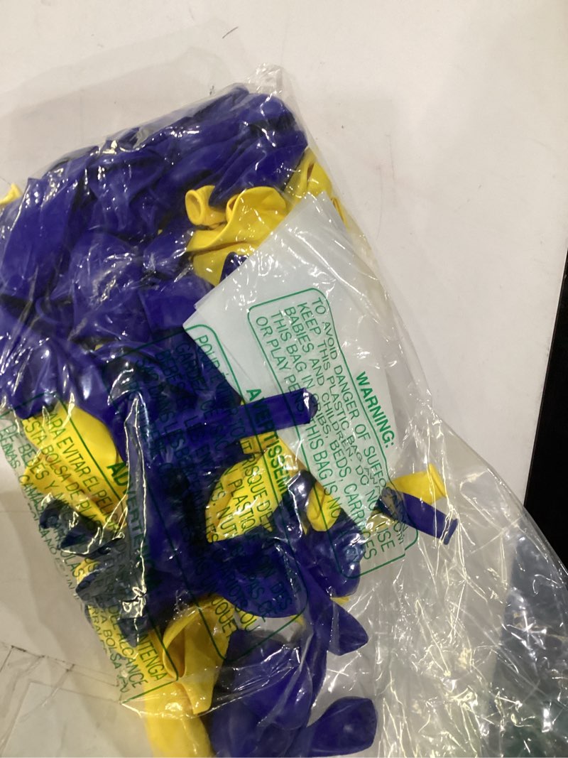 Condition photo showing Good Condition for purple and blue balloons