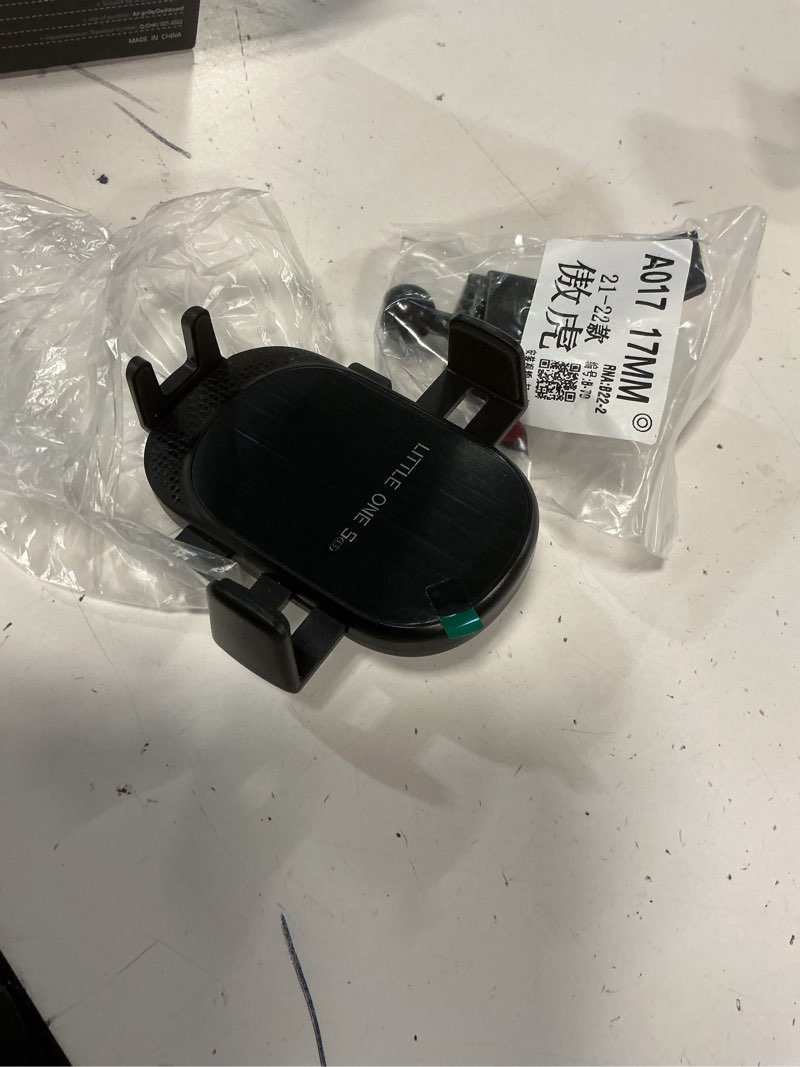 Condition photo showing Good Condition for car phone holder for lexus rx 2010-2015 (rx350/rx450h) - auto lock hands free cell phone mount for iphone & all smartphones 2010-2015 rx all models