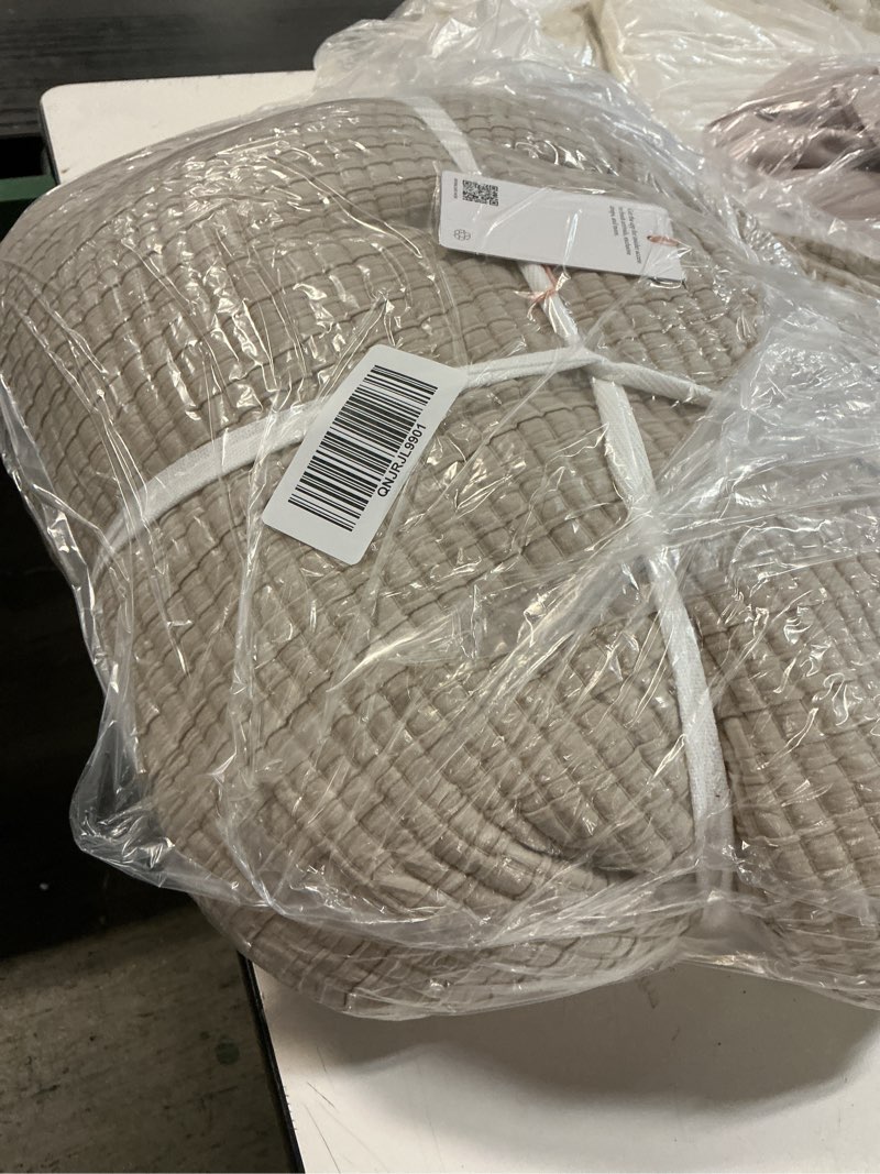 Condition photo showing Good Condition for organic ribbed cotton coverlet set, king/cal king, toffee
