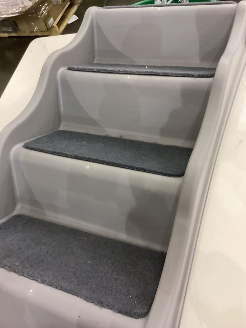Pet steps