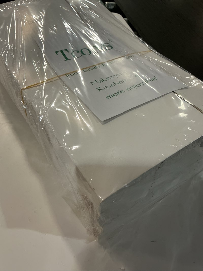 Condition photo showing Good Condition for tcoivs 30-pack bakery boxes with window 16" x 6.5" x 3", cookie boxes, auto-popup long treat boxes for cookies, strawberries (white)