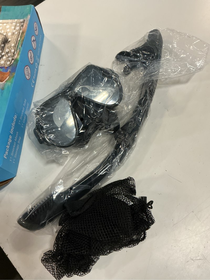 Condition photo showing Good Condition for greatever dry snorkel set,panoramic wide view anti-fog scuba diving mask,professional snorkeling gear for adults kids black large