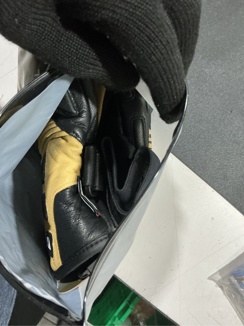 Condition photo showing Good Condition for vxw snowboard &ski racing mittens with wrist guard - goat leather, waterproof & windproof with 3m thinsulate and soft inner for extreme cold weather medium black