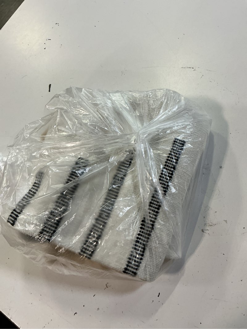 https://lotting-media.assets.bidfta.com/lotting_ef5eae5d-5c7a-4cbe-a2dd-c913ed828dc4