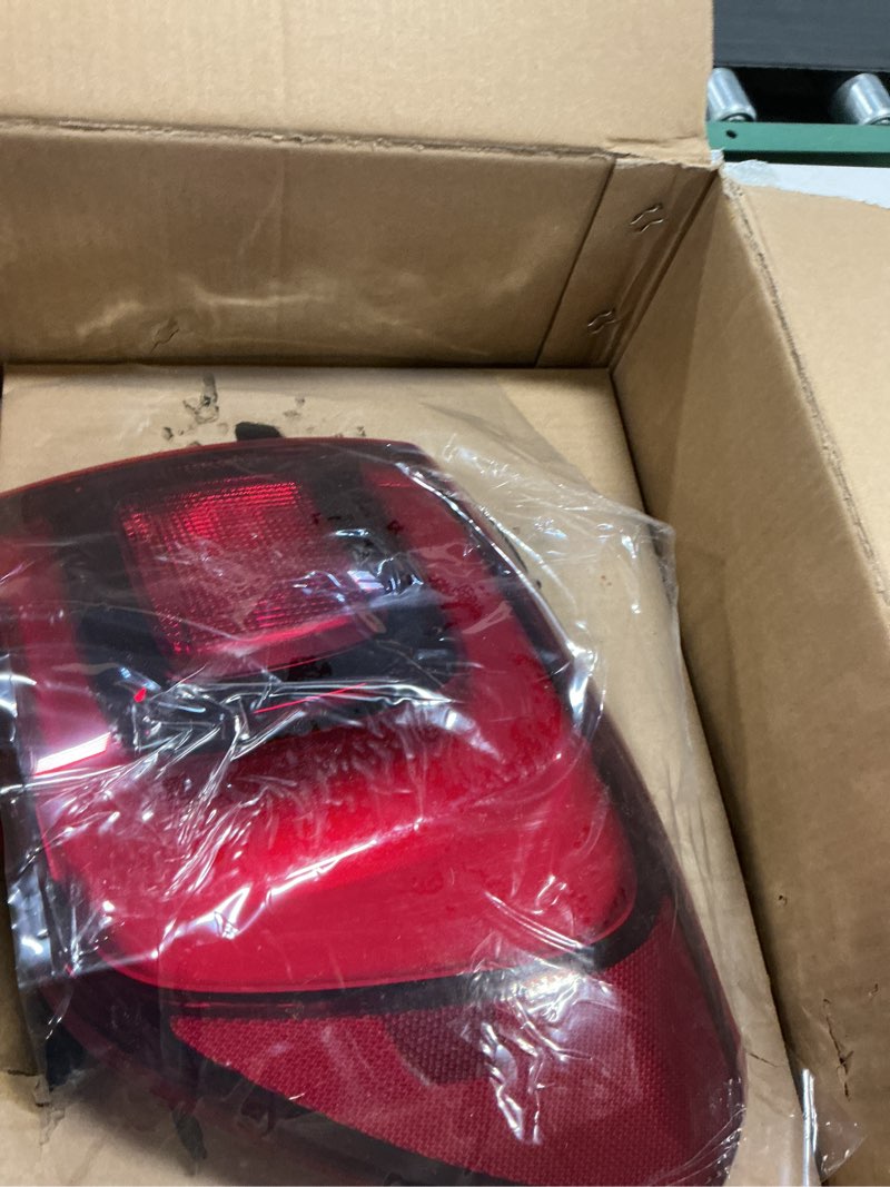 Condition photo showing Good Condition for Zhaoyang LED Tail Light Assembly Compatible with 2017 2018 2019 GMC Acadia Rear Outer Taillight Brake Lamp Replacement with Bulbs (Right Passenger Side)
