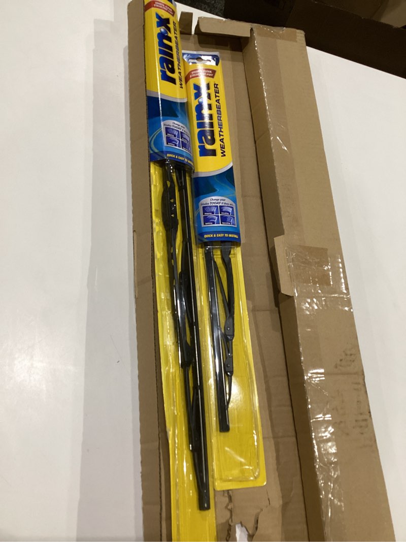 Condition photo showing Good Condition for Rain-X 820145 WeatherBeater Wiper Blades, 26" and 18" Windshield Wipers (Pack of 2), Automotive Replacement Windshield Wiper Blades That Meet Or Exceed OEM Quality And Durability Standards 26" and 18" Pack of 2