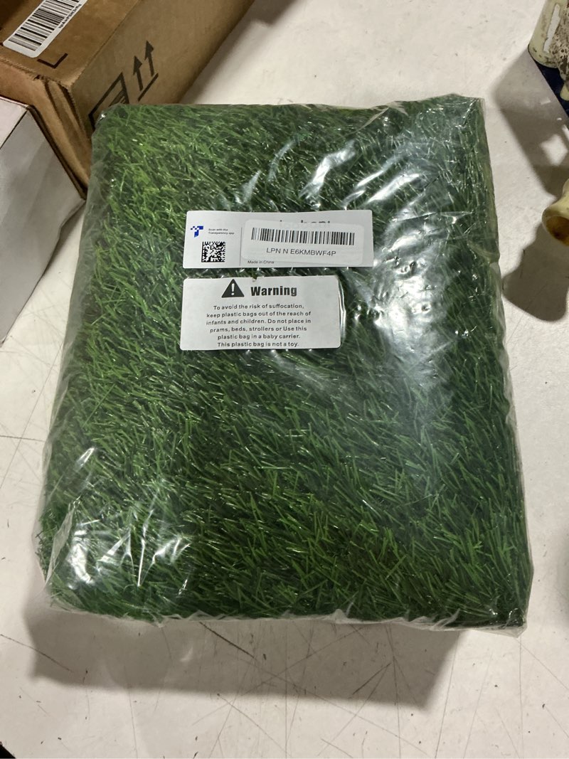 Condition photo showing Good Condition for loobani dog grass pee pads, 2 pack artificial grass pads for potty tray, fake grass for dogs to pee on, outdoor indoor pee grass for dog potty (18*23 inch)