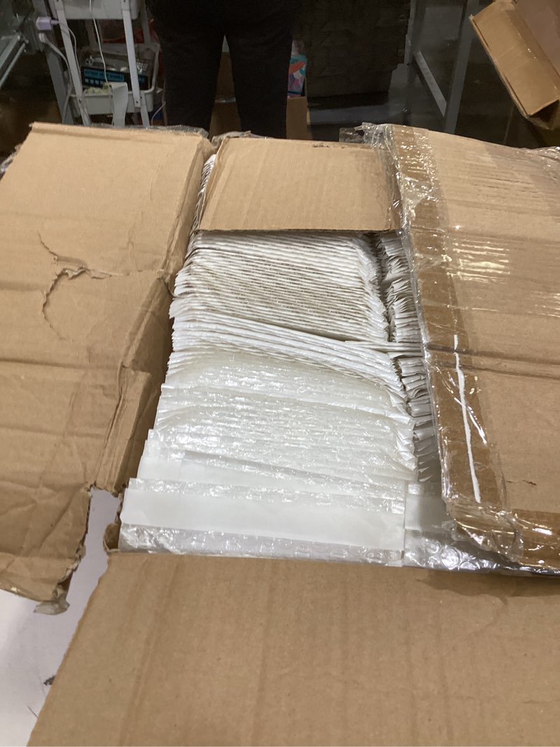 Condition photo showing New/Like New for bubble mailers 6x10"es 200pcs | padded envelopes mailers | sealing shipping bags for small business, shipping envelopes with self sealing, waterproof and tearproof 200 6x10"