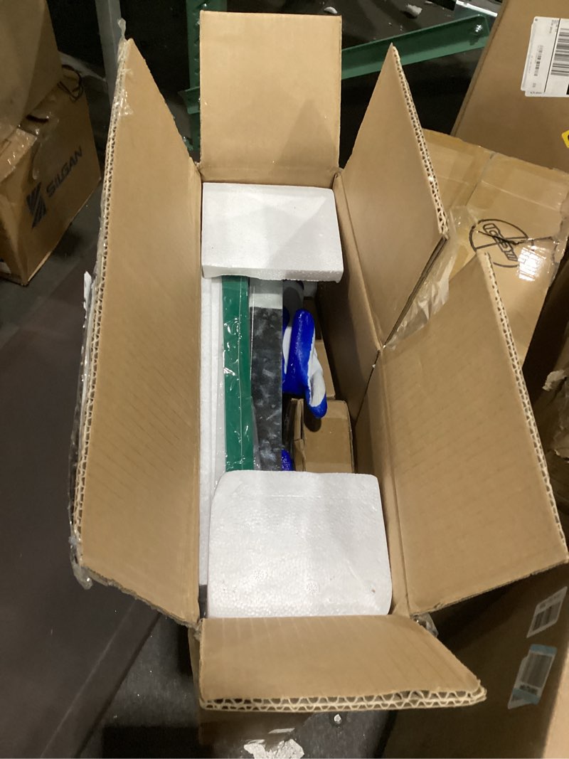 Condition photo showing Good Condition for Toriexon Chicken Nesting Box, 6 Compartment Metal Nesting Box, 6 Room Wall Mountable Nesting Boxes for Chicken, Green Green 6 Compartment