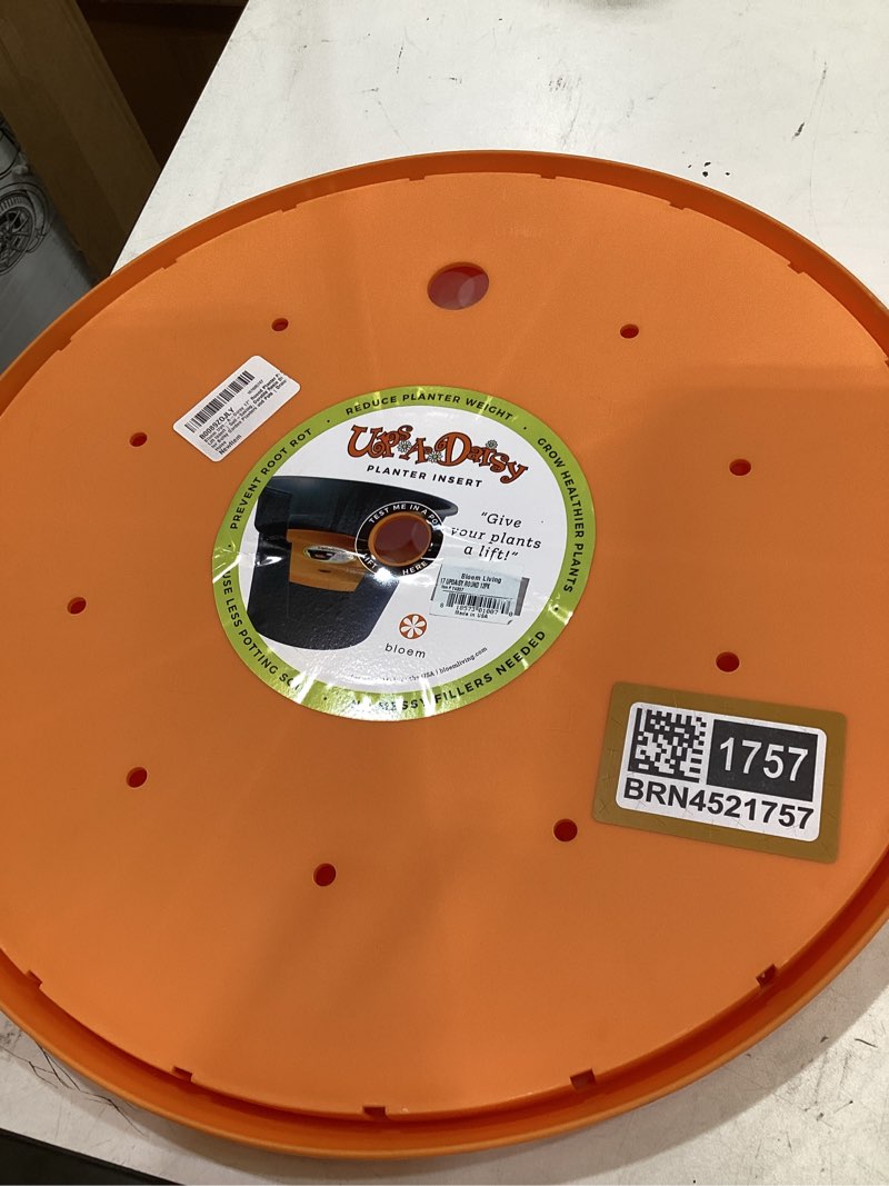 Condition photo showing New/Like New for bloem, t6327, ups-a-daisy round planter insert, planters, 17", orange
