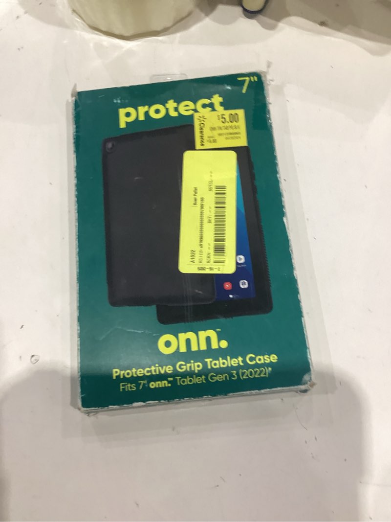 Condition photo showing Good Condition for onn. protective grip tablet case for onn. 7  tablet (2022 model) - black