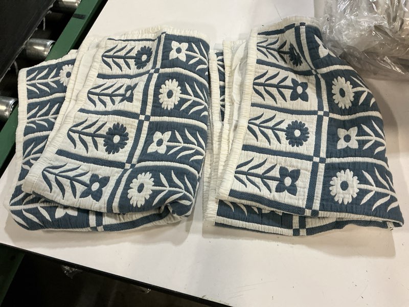 Condition photo showing As Is for quince organic cotton jacquard floral sham set size standard color glacier blue