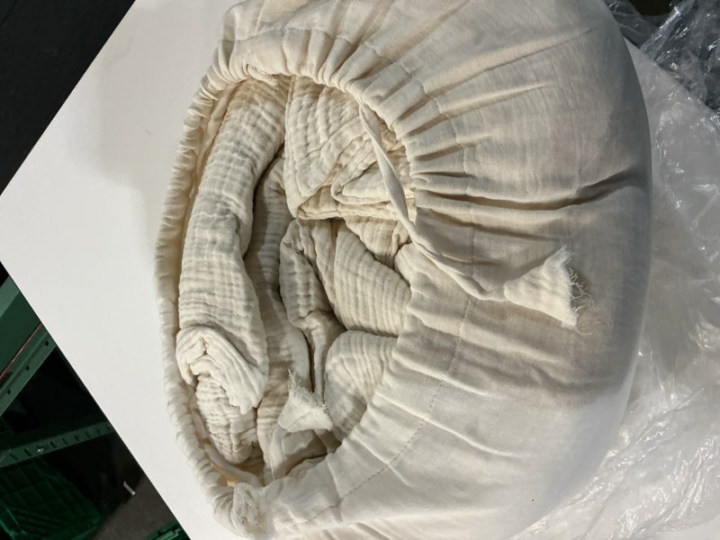 Condition photo showing Good Condition for organic cotton gauze duvet cover set, king/cal king, undyed